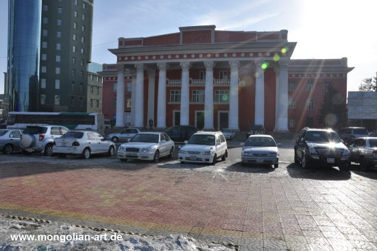 070-067_opera_house_mongolia.jpg.medium.jpeg