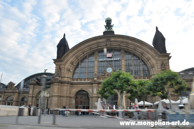 112_hauptbahnhof_frankfurt_