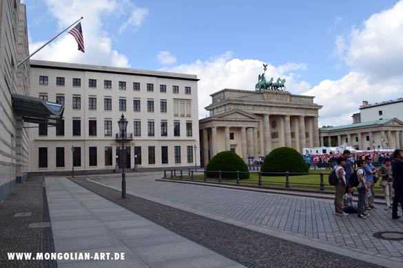 Botschaftsempfang der Mongolei am Pariser Platz in Berlin 2012