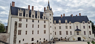 Château des ducs de Bretagne: Contes sur l'infini OTGO